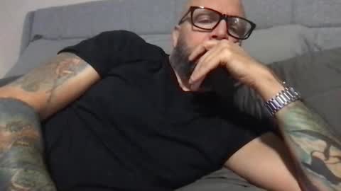 Snapshot of pleasesitonmycock chatting on 15, 2, 2026 PleaseSitOnMyCock online show from 15, 2, 2026