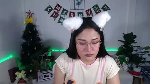 Ploysai online show from 6, 12, 2024