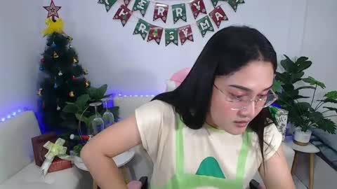 Ploysai online show from 19, 12, 2024