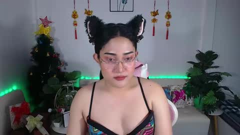 Ploysai online show from 15, 1, 2025