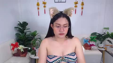 Ploysai online show from 7, 2, 2025