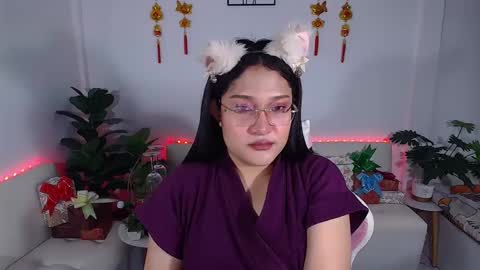 Ploysai online show from 11, 2, 2025