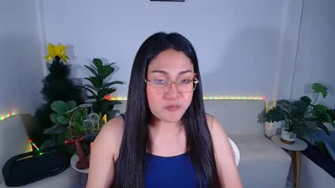 Ploysai online show from 15, 12, 2025