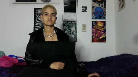 Snapshot of plutonbluemoon_999 chatting on 15, 3, 2026 online show from 15, 3, 2026