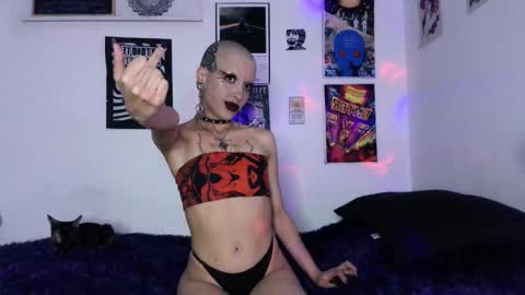 Snapshot of plutonbluemoon_999 chatting on 16, 3, 2026 online show from 16, 3, 2026