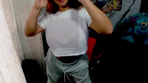 lesly pagina azul pocahontas982 online show from 2, 10, 2025