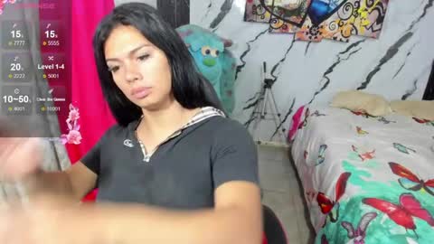 Snapshot of pocahontas_98113116 chatting on 14, 5, 2026 lesly pagina azul pocahontas982 online show from 14, 5, 2026