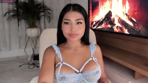 Nicole online show from 27, 1, 2025