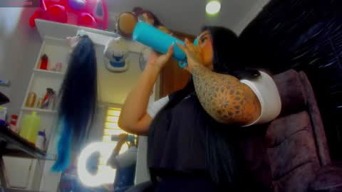 Snapshot of pocahontas_d chatting on 11, 3, 2026 catalina online show from 11, 3, 2026