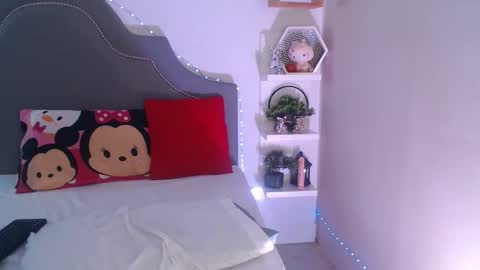 Snapshot of pocahontas_moon chatting on 27, 3, 2026 Pocahontas online show from 27, 3, 2026