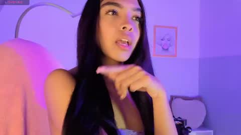 Snapshot of pocahontas_moon chatting on 3, 7, 2026 Pocahontas online show from 3, 7, 2026