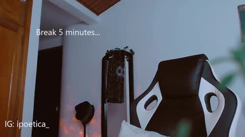 IG ipoetica  online show from 18, 1, 2025