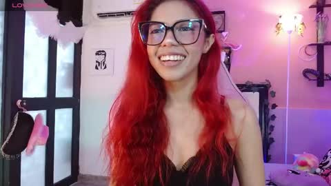 Snapshot of poison_liv chatting on 20, 4, 2026 poison_liv online show from 20, 4, 2026