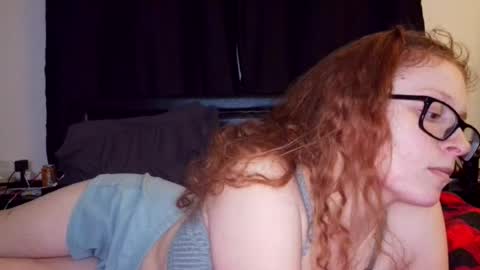 poisonivyy95 online show from 26, 6, 2026