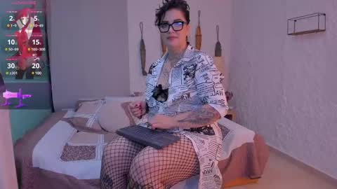 poisson_ivy_ online show from 8, 3, 2025