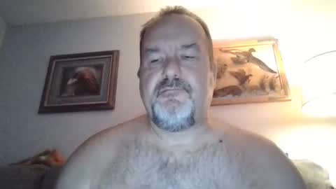 Snapshot of polarisman74 chatting on 25, 10, 2025 polarisman74 online show from 25, 10, 2025