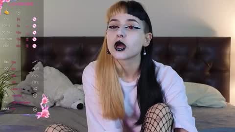 Snapshot of polidevis chatting on 1, 12, 2025 Candytrain online show from 1, 12, 2025