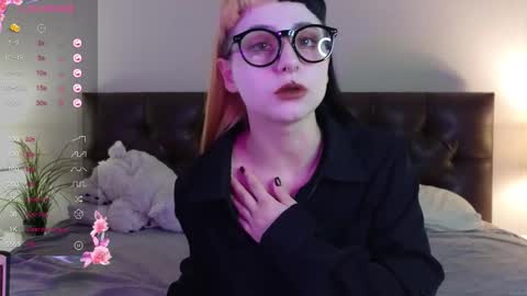 Snapshot of polidevis chatting on 2, 12, 2025 Candytrain online show from 2, 12, 2025