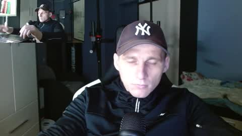 Poliglot online show from 11, 10, 2025