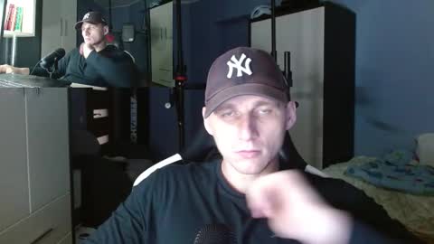 Poliglot online show from 13, 10, 2025