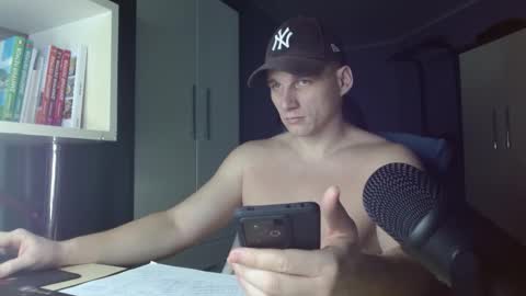 Poliglot online show from 28, 11, 2025