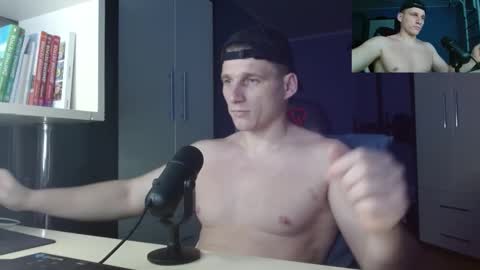 Poliglot online show from 4, 12, 2025