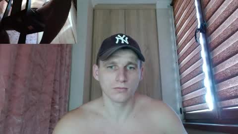 Poliglotjoe2 online show from 6, 3, 2026