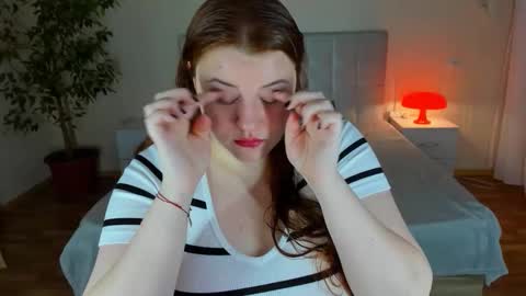 Polina online show from 17, 12, 2025