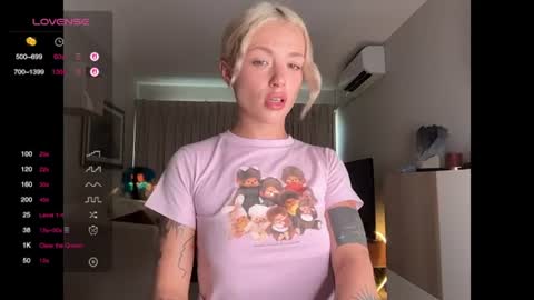 Snapshot of polino4ka69 chatting on 17, 6, 2026 polino4ka69 online show from 17, 6, 2026