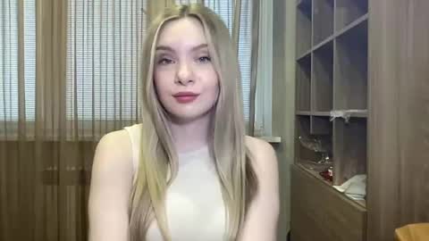 polishangel222 online show from 8, 7, 2026