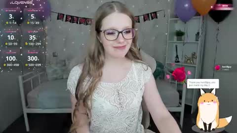 Snapshot of polly___cutie chatting on 2, 11, 2025 Polly online show from 2, 11, 2025