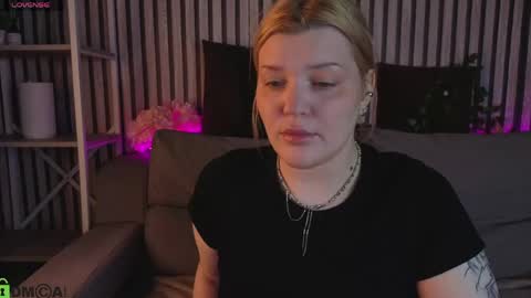 Polly online show from 10, 5, 2026