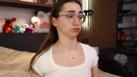 Polly online show from 10, 3, 2026