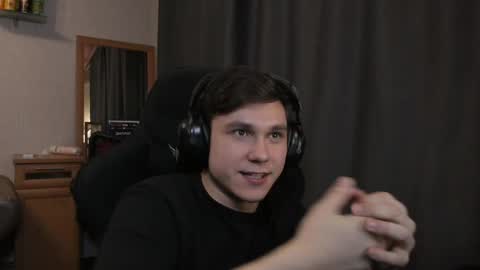 Snapshot of polly_candyy chatting on 3, 4, 2026 polly_candyy online show from 3, 4, 2026