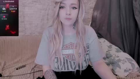 Snapshot of polly_wow chatting on 18, 5, 2026 Polly online show from 18, 5, 2026