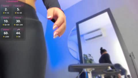 Snapshot of pollybabe_ chatting on 6, 10, 2025 POLLY online show from 6, 10, 2025