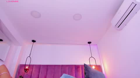 Snapshot of pollybabe_ chatting on 17, 6, 2026 POLLY online show from 17, 6, 2026