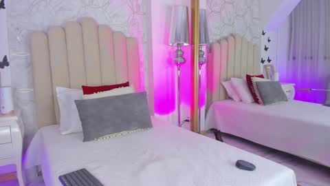 Snapshot of pollygrey_ chatting on 14, 1, 2025 Carolina online show from 14, 1, 2025
