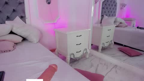 Snapshot of pollygrey_ chatting on 16, 2, 2025 Carolina online show from 16, 2, 2025