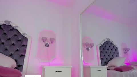 Snapshot of pollygrey_ chatting on 16, 2, 2025 Carolina online show from 16, 2, 2025