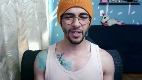 Snapshot of ponzothc chatting on 1, 11, 2025 ponzothc online show from 1, 11, 2025