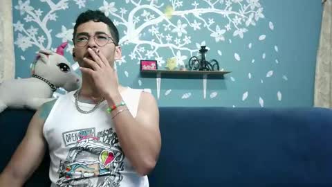 Snapshot of ponzothc chatting on 22, 11, 2025 ponzothc online show from 22, 11, 2025