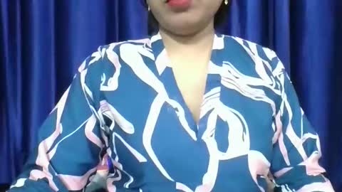poojalady online show from 4, 5, 2026