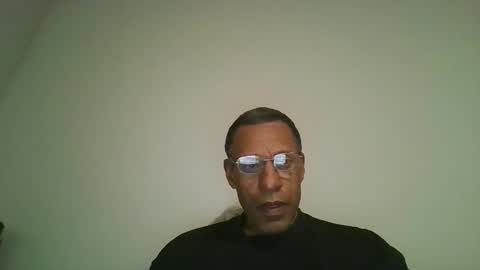 poolguy2496 online show from 6, 1, 2026