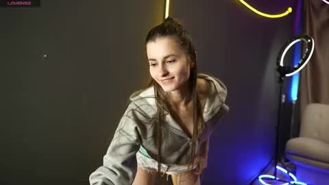 Snapshot of popityan chatting on 6, 10, 2025 Louise see you on December 1 at 2200 UTC3 online show from 6, 10, 2025