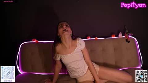 Snapshot of popityan chatting on 24, 10, 2025 Louise see you on December 1 at 2200 UTC3 online show from 24, 10, 2025