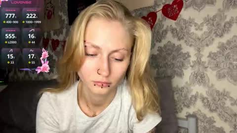 Snapshot of porshes chatting on 30, 9, 2025  HERES SILVIA AND OlIVIA  WELCOME EVERYONE LOVENSE DOMI REACT TO YOUR TIPS LETS MAKE A GREAT SHOW TOGETHER  online show from 30, 9, 2025