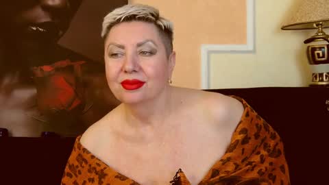 LADY POSH online show from 6, 12, 2024