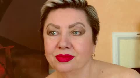 LADY POSH online show from 8, 4, 2026