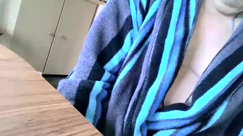 poshman65 online show from 7, 2, 2025